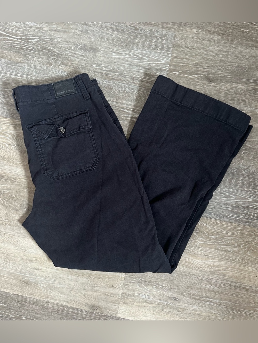 American eagle black classic bootcut pants Sz 10 short